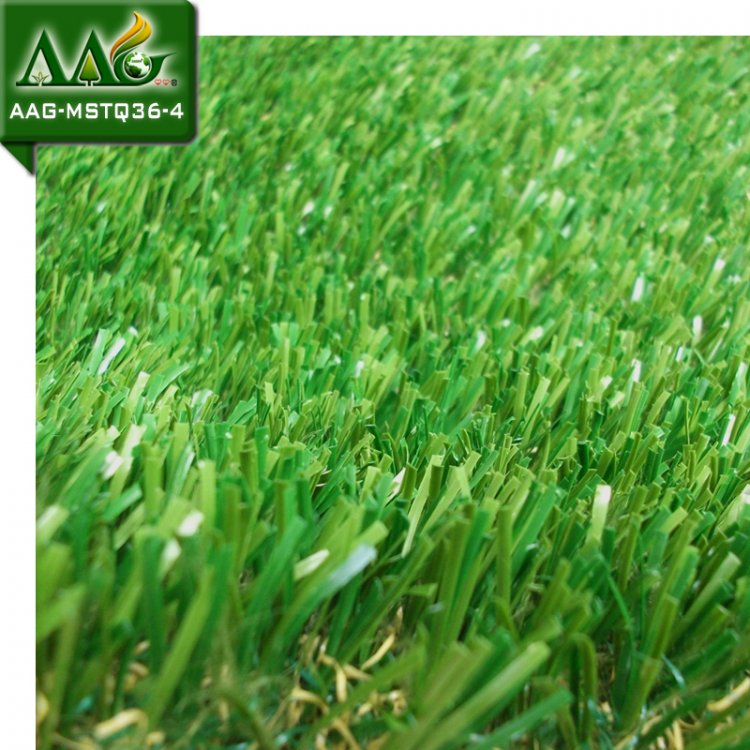 进口高档足球场人造草外观图