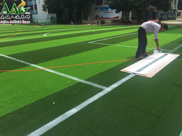 人工草坪的施工与保养